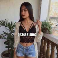 Erdemli Escort Azra: Cazibenin ve Tutkunun Elden Ele Geçişi