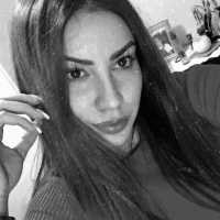 Mezitli Escort'tan Çarpıcı bir Güzellik: Dolgun Saçlı ve İnce Bir Hanımefendi